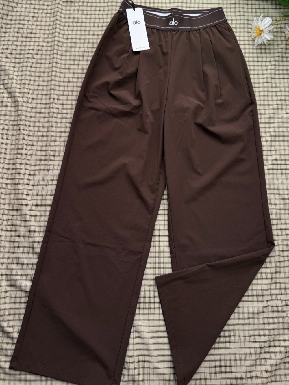 ALO Yoga Wide Leg Pants in Dark Brown - Picture 2 of 9